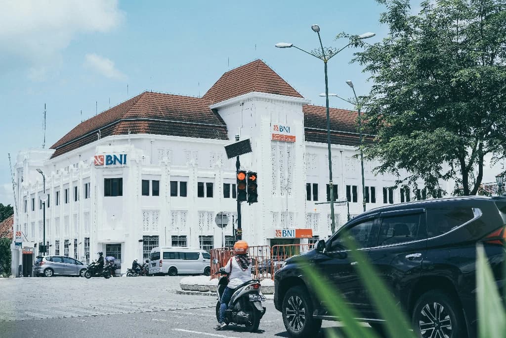 Đi Indonesia cần bao nhiêu GB data là đủ?