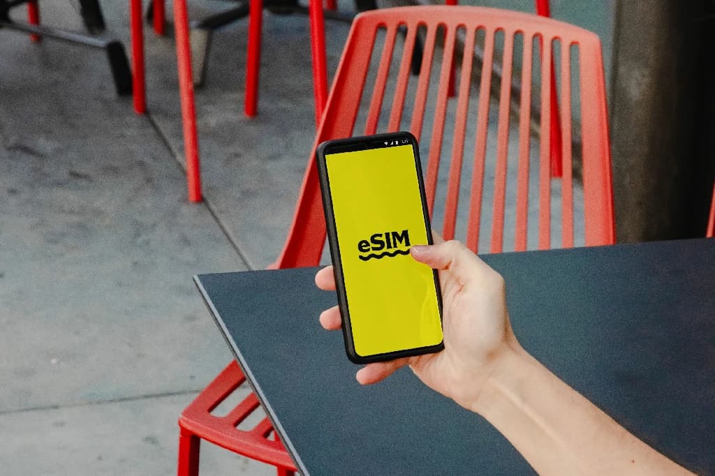 Cách cài eSIM trên Apple Watch