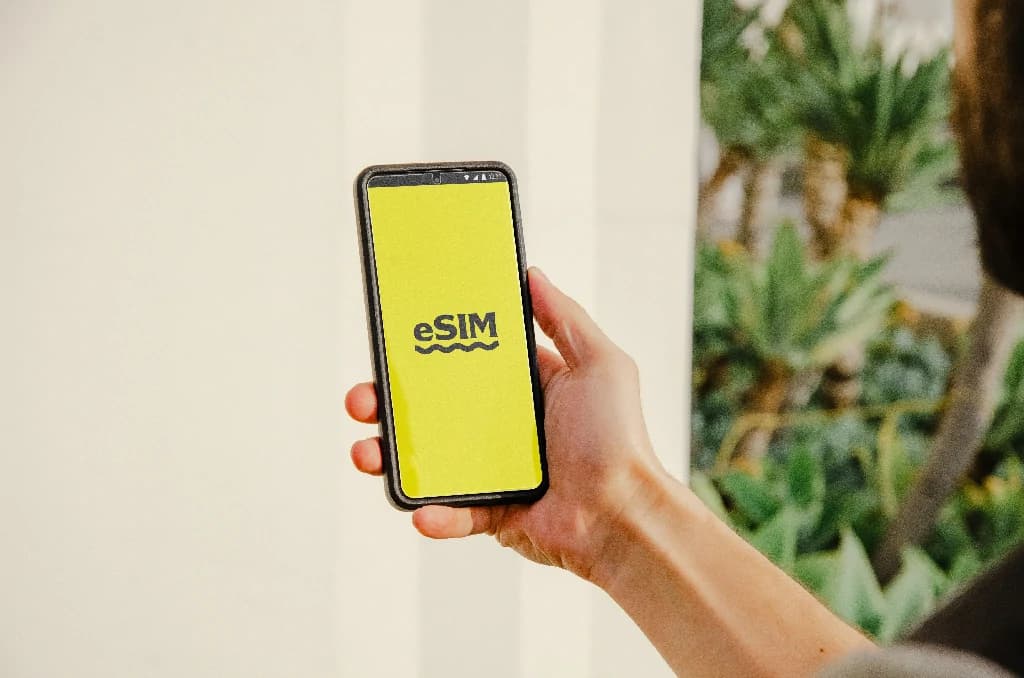 Cài eSIM trên máy Android đời cũ: kiểm tra gì?