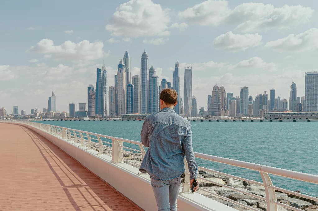 Đi Dubai (UAE) cần bao nhiêu GB data là đủ?