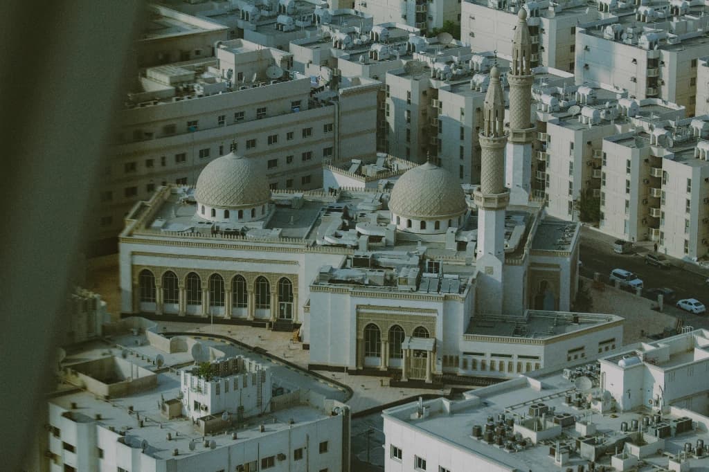 eSIM Dubai (UAE) là gì? Có nên dùng khi đi Dubai (UAE) không?