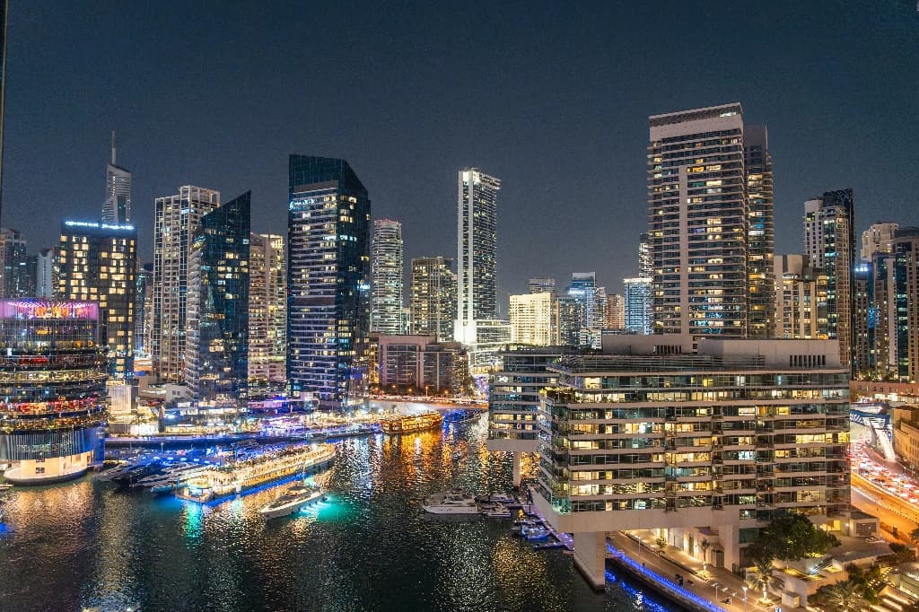 Internet khi đi Dubai (UAE): các cách có mạng và chi phí