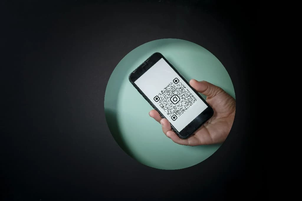 Nhận eSIM qua QR code như thế nào?