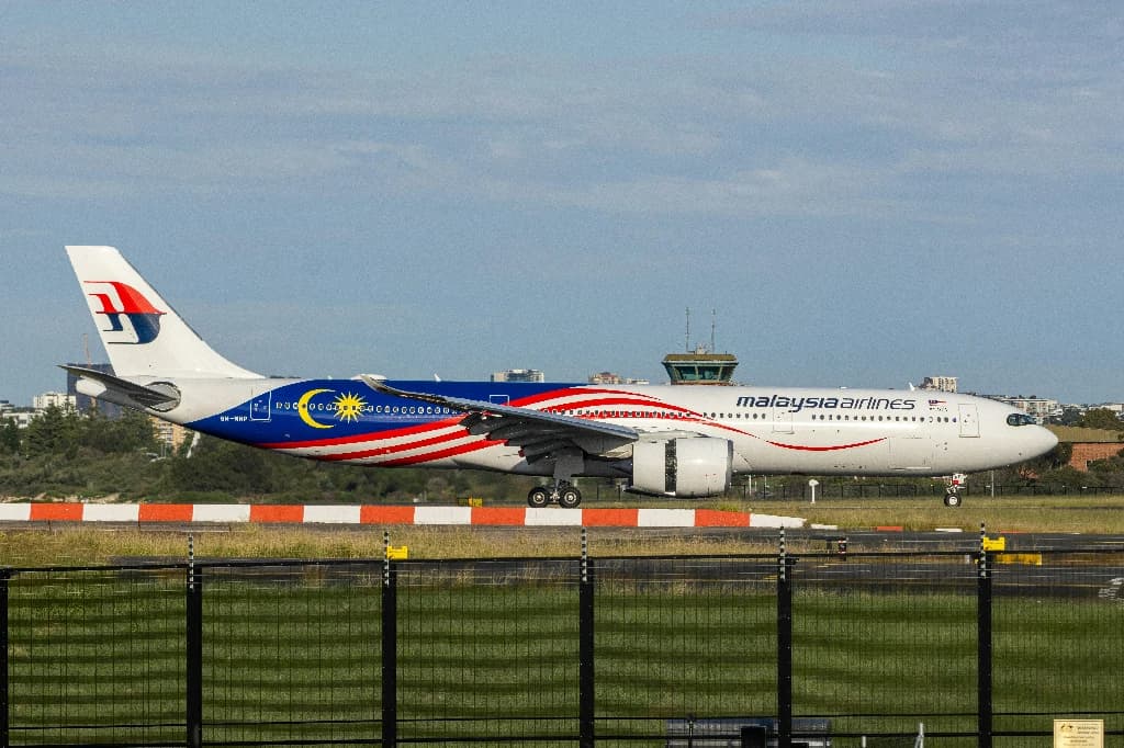Săn vé máy bay giá rẻ đi Malaysia: mẹo và thời điểm